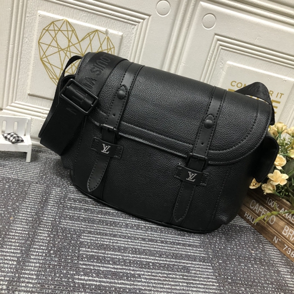 ルイヴィトンバッグ背面デザイン